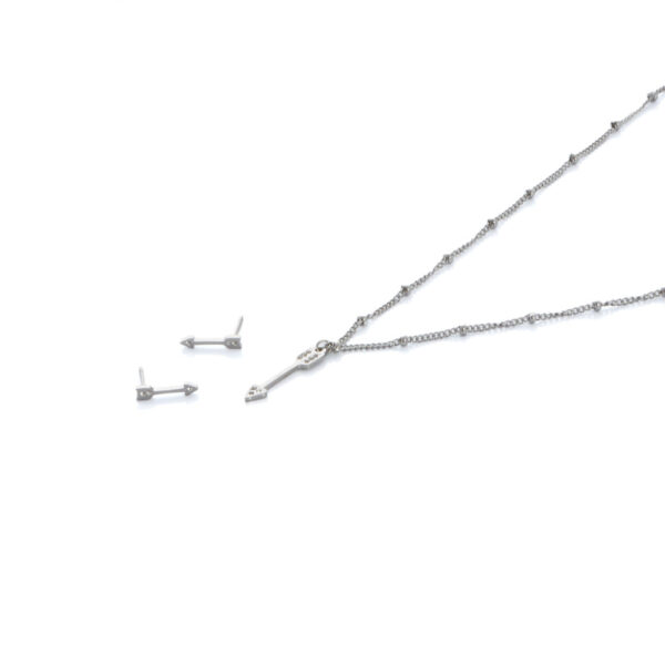 set colgante y pendiente flecha plateado