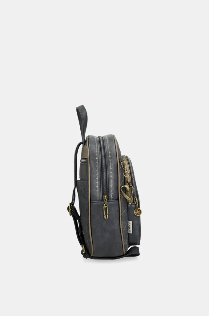 mochila con bolsillo frontal studio#4