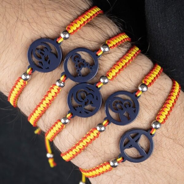virgen maria pulsera macrame 2