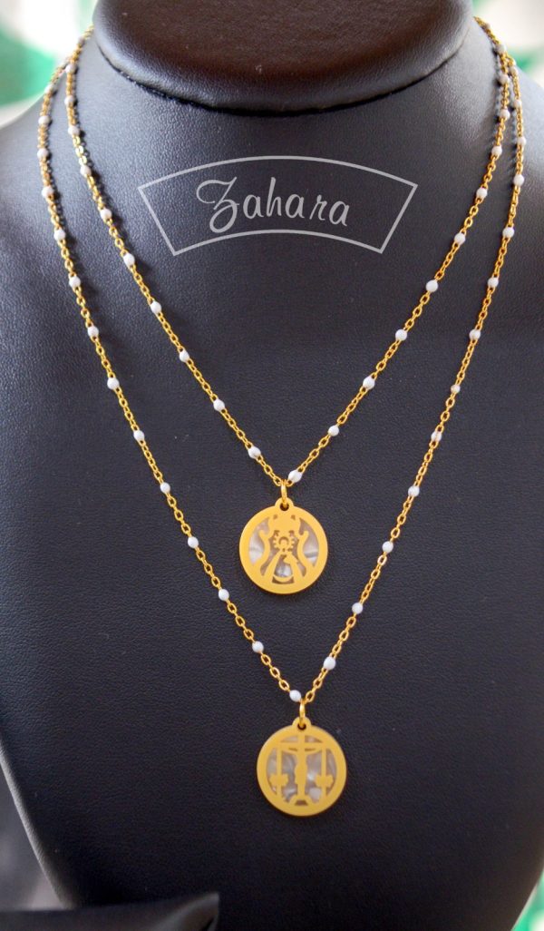 GARGANTILLA BLANCA FONDO NÁCAR CRISTO Y VIRGEN (2)